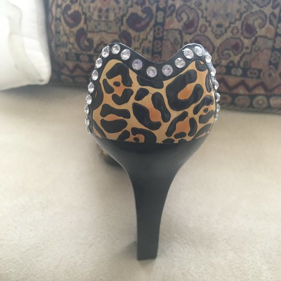 High Spirits Wine Bottle Holder - Picture 4 of 4